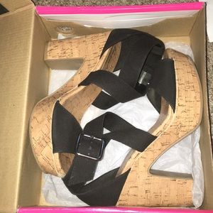 Black strap open toe sandals